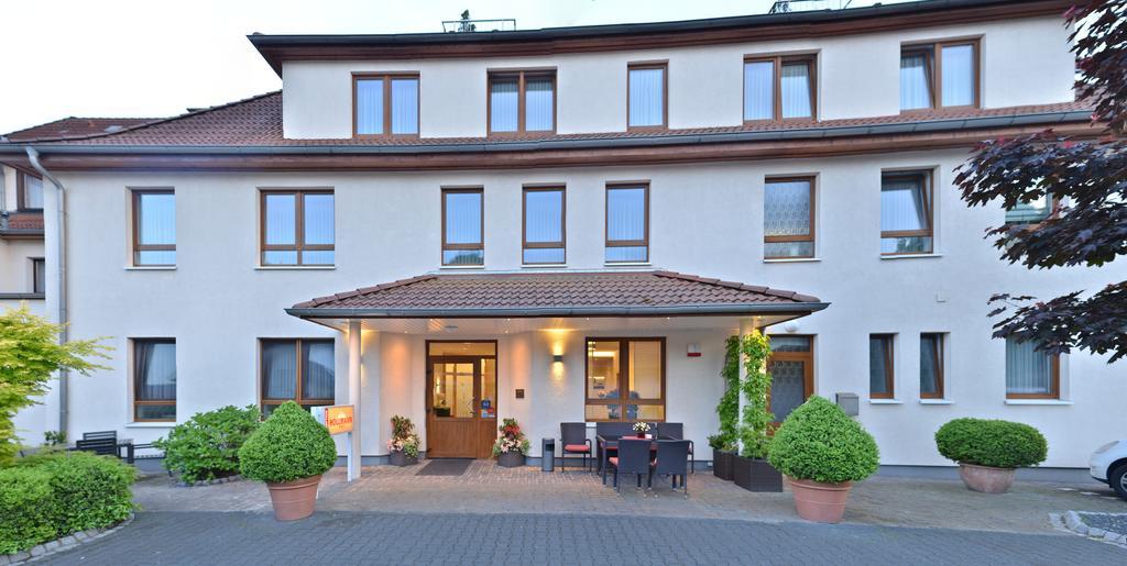 Halle  Hotel Hollmann מראה חיצוני תמונה